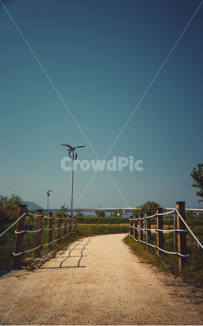 부산,화명생태공원,산책,공원,다리,흙길,흙,모래,나무,풀,울타리,식물,하늘,busan,park,walk,bre,bridge,sand,wood,plants,sky,자연,풍경,nature,landscape,handrail,난간,banister,railing