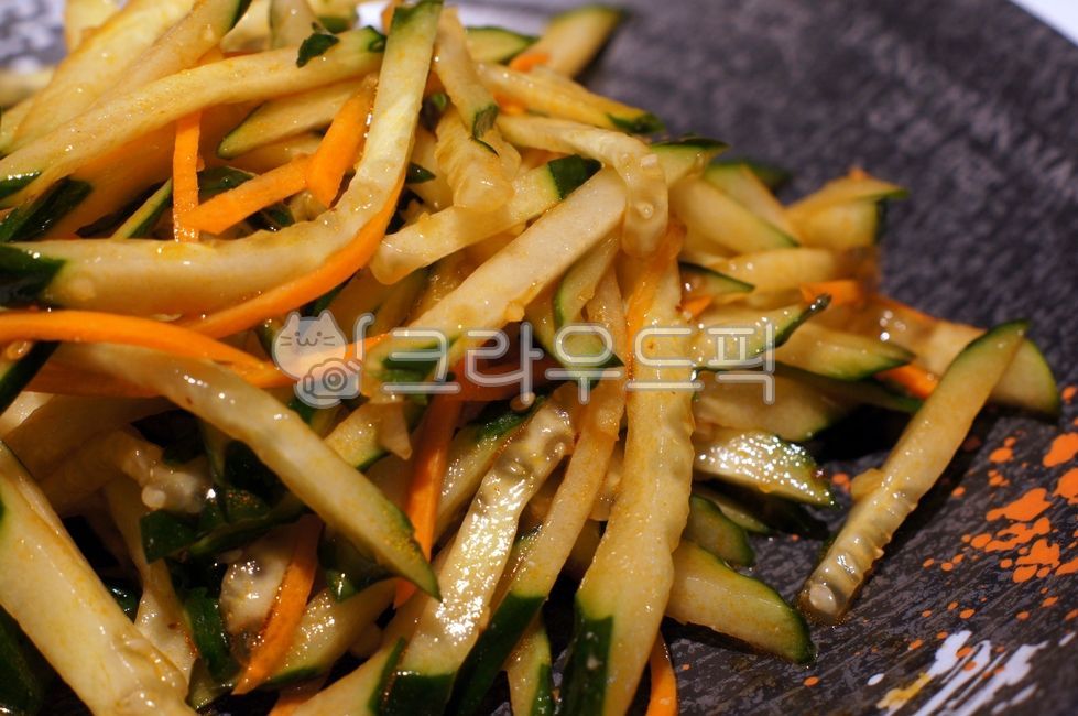 Jjasai,,Chinese style cucumber salad,seasonedcucumber,Jachai,saltedspicyradish,Jjasai seasoned salad,Chachae,zhci,pickledmustardstem