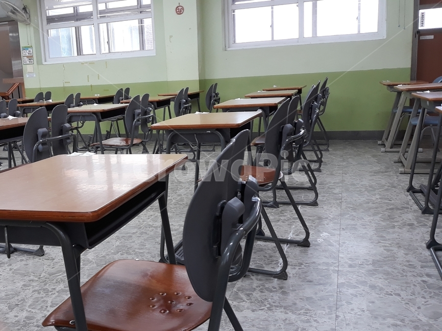 교실,학교,school,classroom,수능,책상,의자,시험