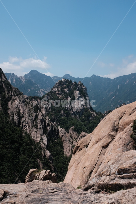 산,암벽,설악산,자연,국립공원,하늘,아웃도어,자연,풍경,nature,landscape,한국자연풍경,한국자연경관,korea nature landscape,outdoors,옥외,cliff,낭떠러지,mountain