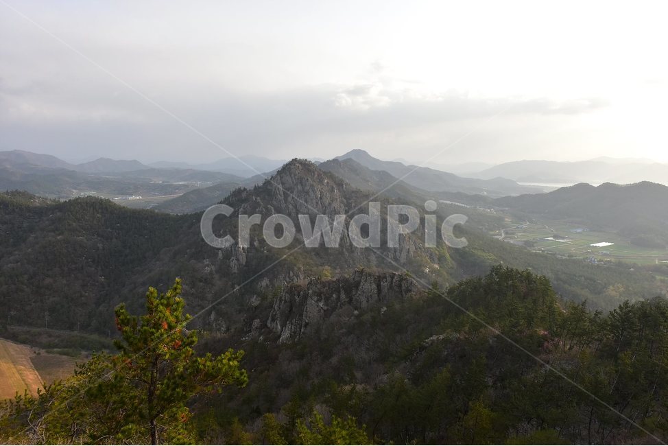 주작산,덕룡산,종주,진달래,풍경,기암,바위,비경,봄풍경,진달래꽃,강진,명산,산행,등산,마운틴,힐링,mountain,landscape,자연,natural,봄,계절,spring,season,자연,풍경,nature,landscape,한국자연풍경,한국자연경관,korea nature landscape,mountain range,산맥,outdoors,옥외,산,slope,경사