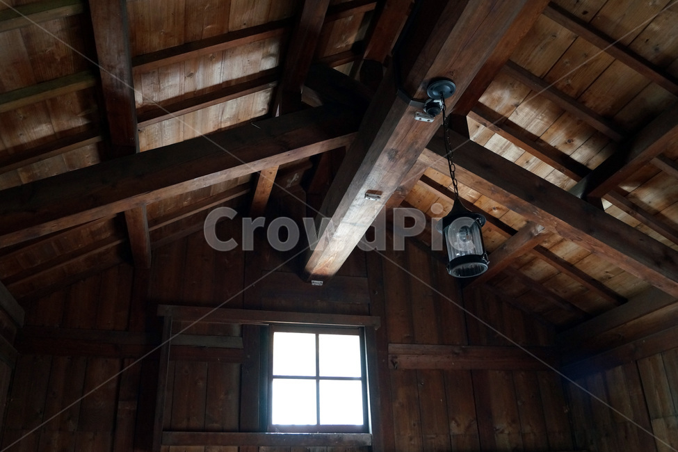 지붕,창문,빛,그림자,조명,목조건물,roofs,windows,shadows,lights,woodenbuildings