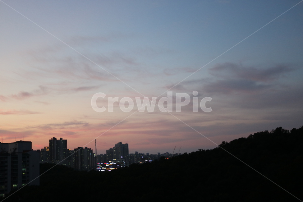 저녁노을,일상,어스름,추억,불빛,야경,밤,풍경,nightscape,night,landscape,도시,city,nature,자연,outdoors,옥외,sky,하늘,dawn,새벽,red sky,붉은 하늘,dusk,황혼,sunset,일몰