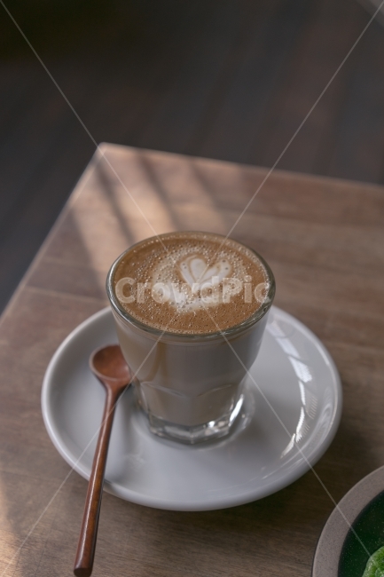 cafe,Flat white,coffee cup,latte art,coffee,Latte,table
