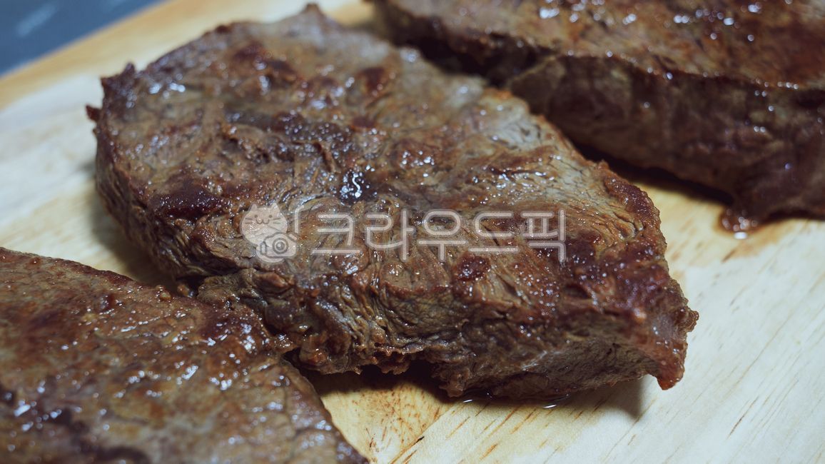 스테이크,집밥,부채살,구운대파,가니쉬,직접만든요리,부채살스테이크,소고기,구운소고기,바베큐,홈파티,맛있는요리
