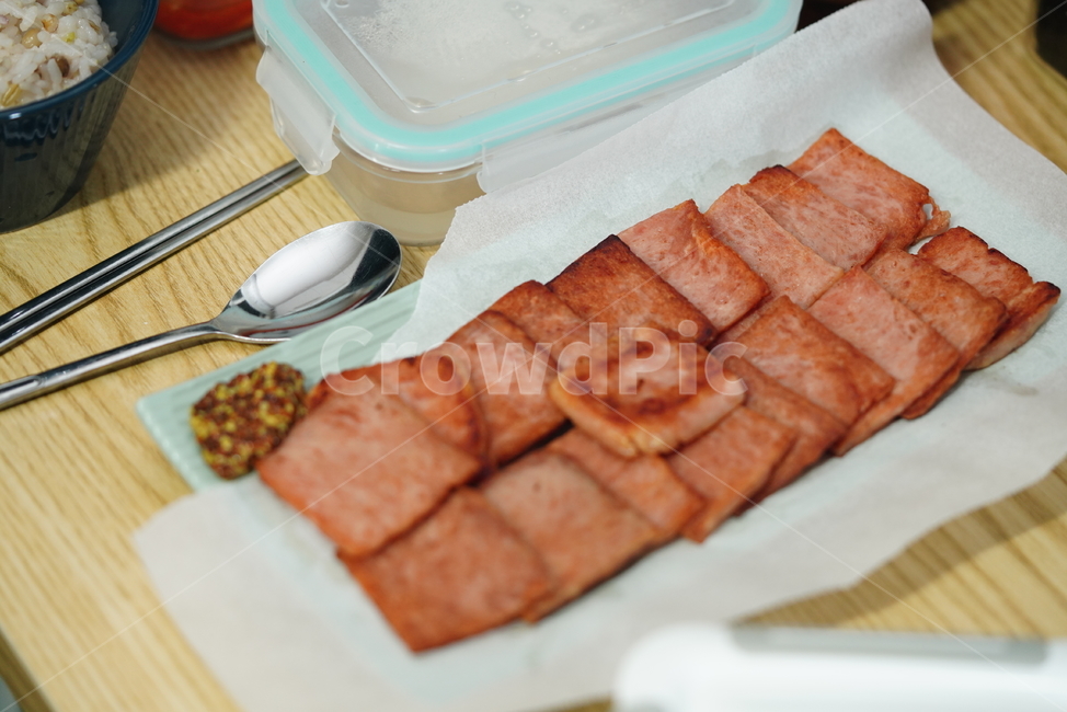 햄,스팸,먹거리,음식,안주,반찬,식사,숟가락,food,음식,식재료,요리,food,cook,meal,dishes,food reserves