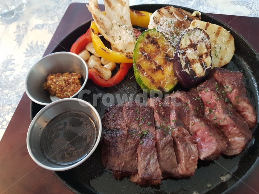 스테이크,음식,그릴,그릴야채,식사,음식,식재료,요리,food,cook,meal,dishes,food reserves