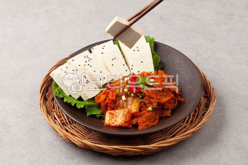 두부김치,두부,김치,술안주,안주,반찬,깨소금,한국음식,식품,한식,한국문화,음식,한국,두부요리,두부음식,요리,식재료