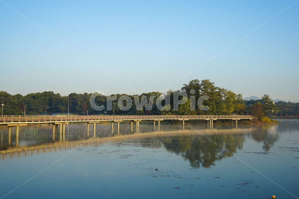 호수,철교,다리,저수지,길,반영,투영,풍경,동산,자연,풍경,nature,landscape,water,물,waterfront,워터 프론트
