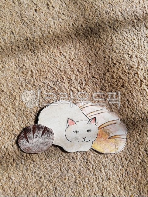 bread baking cat,bread,bread illustration,Colored pencil illustration,cat picture,colored pencil cat,catillustration,bread cat,cat illustration,bread drawing,catart,cat,color pencil,catcoloring,coloringpencils