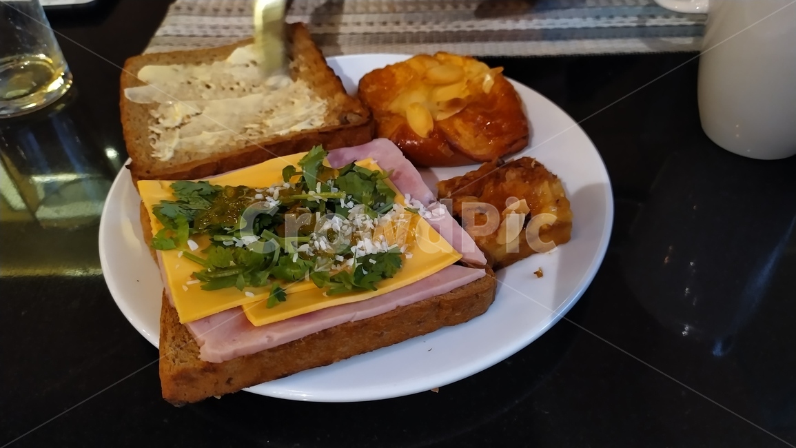 조식,샌드위치,빵,아침식사,간단한식사,오픈샌드위치,음식,식재료,요리,food,cook,meal,dishes,food reserves