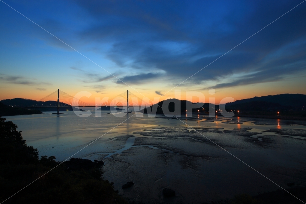 석양,일몰,영광대교,서해안,바닷가,풍경,야경,구름,자연,풍경,nature,landscape,한국자연풍경,한국자연경관,korea nature landscape,해변,바다,beach,sea,outdoors,옥외,dawn,새벽,red sky,붉은 하늘,dusk,황혼,sunset,sky,하늘