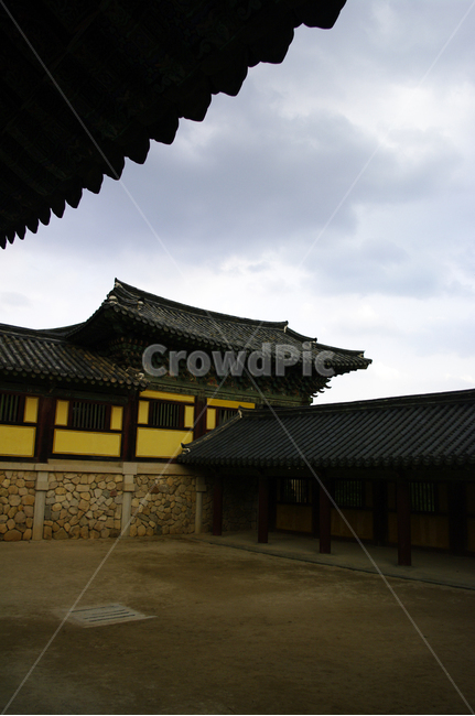 경주,건축,불국사,사찰,지붕,traditional,전통,기와지붕,하늘,구름,한국전통,한국문화,korean traditional,korean culture,건축물,건물외관,exterior,building,structure,architecture,construction