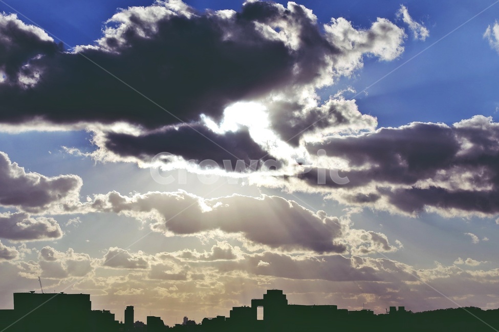 하늘,구름,햇빛,빛내림,bluesky,cloud,sunlight,실루엣,도시,풍경,city,landscape,한국도시풍경,한국도시경관,korea cityscape,실루엣,그림자,silhouette,shadow,nature,자연,outdoors,옥외