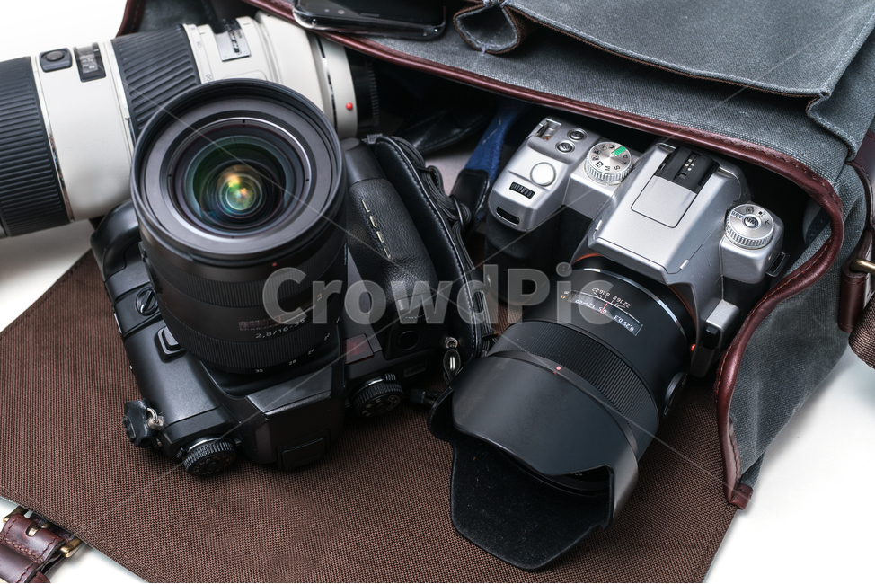 카메라,검정색,사진장비,조리개,렌즈,촬영,사진,디지털카메라,포커스,dslr,사진작가,포토그래퍼,photographer,사물,물건,오브젝트,thing,object,matter