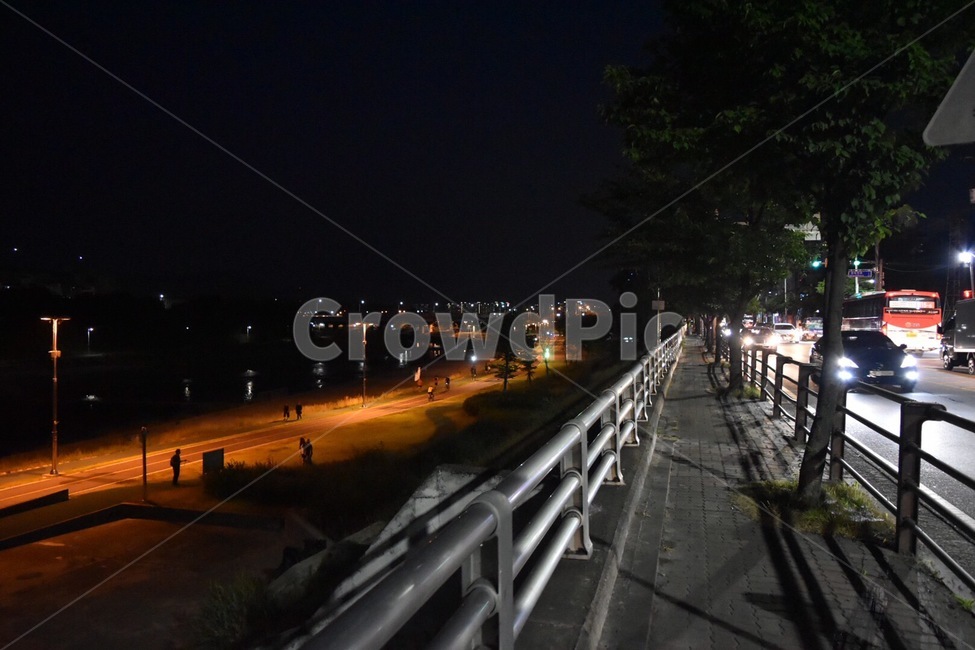 한강,여유,밤,조명,자동차,야경,밤,풍경,nightscape,night,landscape,도시,city,한국도시풍경,한국도시경관,korea cityscape,교통,교통수단,traffic,transportation,car,차,vehicle,차량,automobile