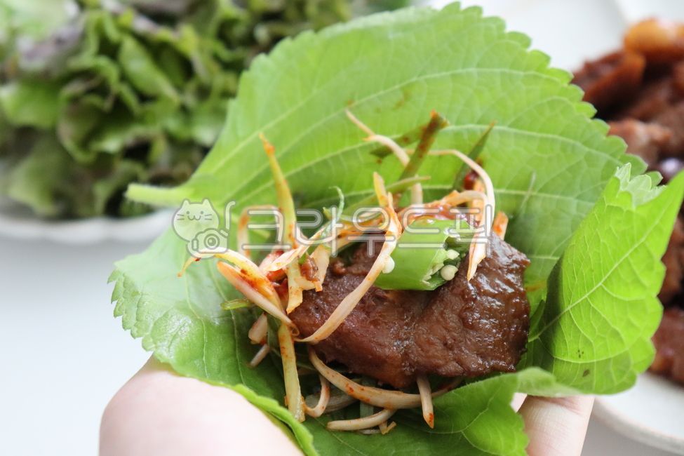 Seasoned scallops,rib,wrapping,pork,food,bbq,Seasoned Pork Ribs,foodreserves,meat,Pork barbecue,Sesame