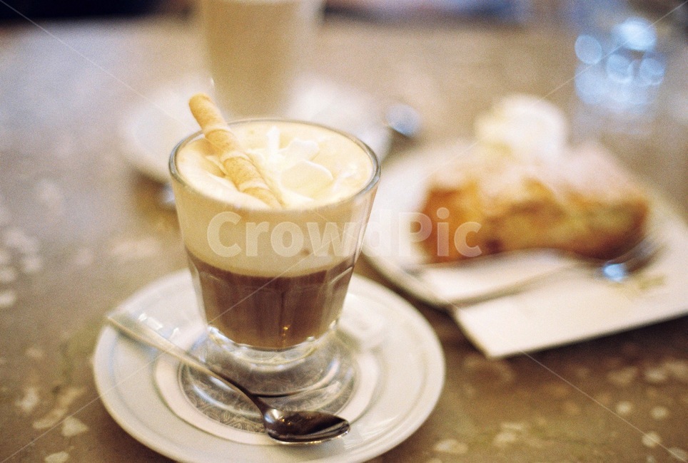 커피,카페,비엔나,아인슈페너,cafe,drink,coffee,beverage,마실것,latte,라떼,cup,컵,pottery,dessert,커피,카페,coffee,cafe,감성,sensible,feeling