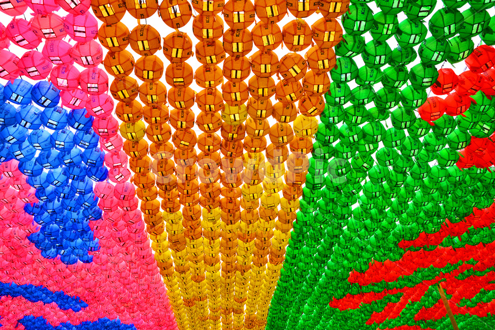 연등,불교,석가탄신일,초파일,부처님오신날,종교,사찰,석가모니,등불,조명,축제,야경,야간,화려한,찬란한,아름다운,뷰티풀,light,buddhism,festival,lotuslanternfestival,beautiful,seoul,buddhisttemple,temple,night,colorful,칼라풀,행사,절,기도,염원,종교,신앙,religion,belief,faith,축제,행사,festival,carnival,event,기념일,축하,anniversary,congratulation,celebrate,celebration