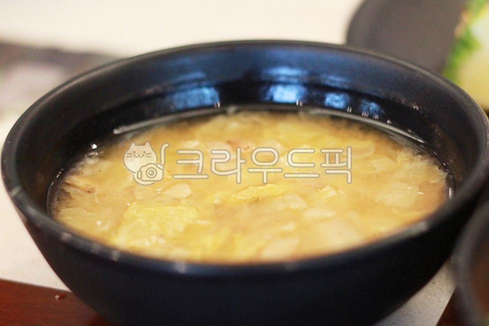 배추된장국,된장국,국물요리,배추국,된장국물,bowl,그릇,dish,접시,soupbowl,수프그릇,soup,국,음식,요리,food,식재료,meal,식사,cook