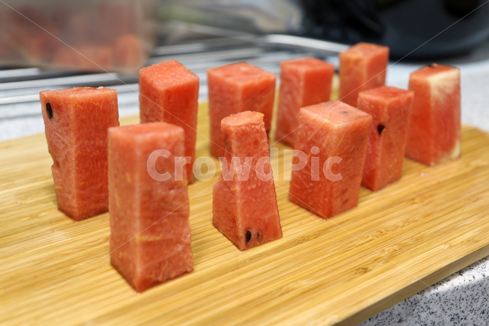 과일,수박,주방,도마,음식,간식,여름,계절,summer,season,음식,식재료,요리,food,cook,meal,dishes,food reserves,과일,열매,fruit,채소,야채,vegetables,plant,식물,watermelon