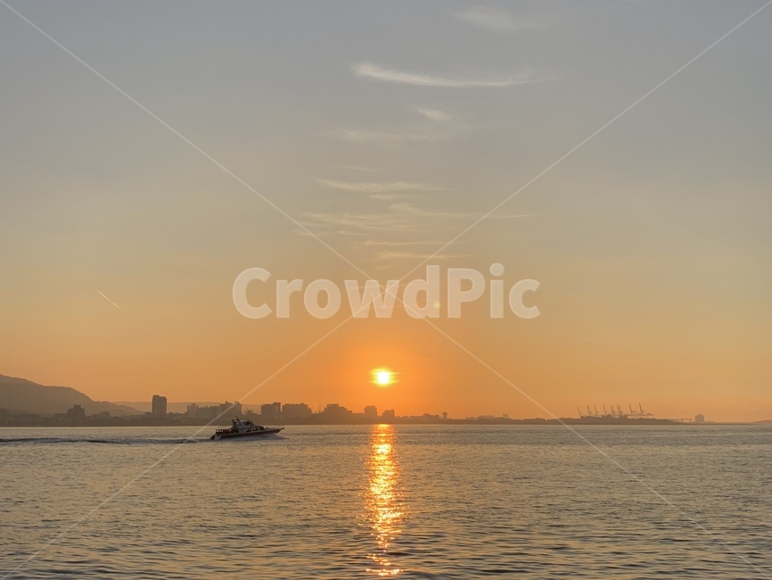 sunlight,햇빛,nature,자연,outdoors,옥외,일몰,sunset,바다,강,river,sea,ocean,태양,해,sun,대만,taiwan,자연,풍경,nature,landscape,교통,교통수단,traffic,transportation
