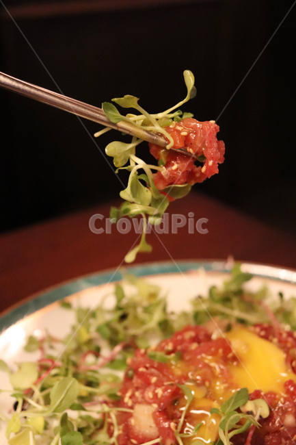 food,cook,meal,dishes,foodreserves,육회,육회요리,요리,외식,술안주,안주,고기,생고기,rawbeef,beef,yukhoe