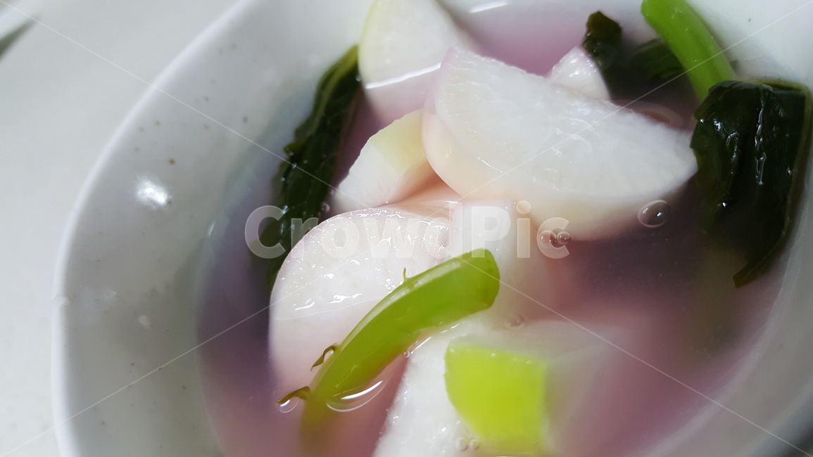 동치미,무우,물김치,김치,발효음식,한국전통음식,한국요리,맛있는,반찬,국물,한그릇,plant,식물