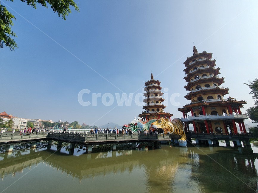 탑,타워,대만,가오슝,용호탑,tower,building,건물,건축물,temple,pagoda,용,호랑이,dragon,tiger