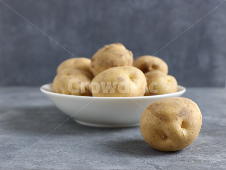 사진,감자,야채,채소,햇감자,나무,원목,질감,재질,빈티지,패브릭,재료,식자재,텍스처,한국음식,누끼,photo,potato,vegetable,hatpotato,wood,woodtexture,material,vintage,fabric,food,texture,koreanfood,음식,식재료,요리,food,cook,meal,dishes,food reserves,채소,야채,vegetables