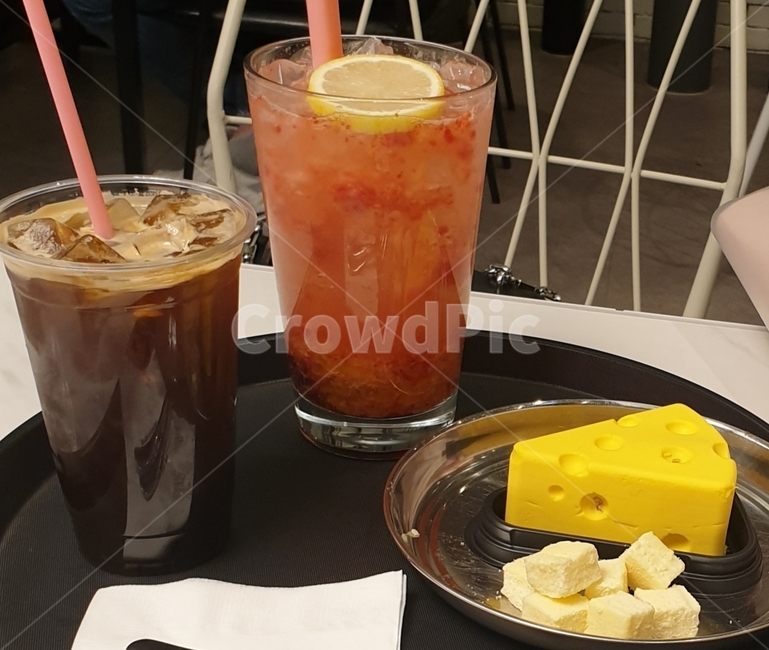 커피,에이드,coffee,cake,마실것,drink,디저트,간식,후식,dessert,snack,음료수,drink,beverage