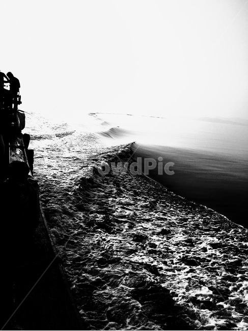 바다,배,물결,흑백,흑백사진,자연,풍경,nature,landscape,흑백,모노톤,monochrome,black and white,water,물,ocean,대양,sea,outdoors,옥외