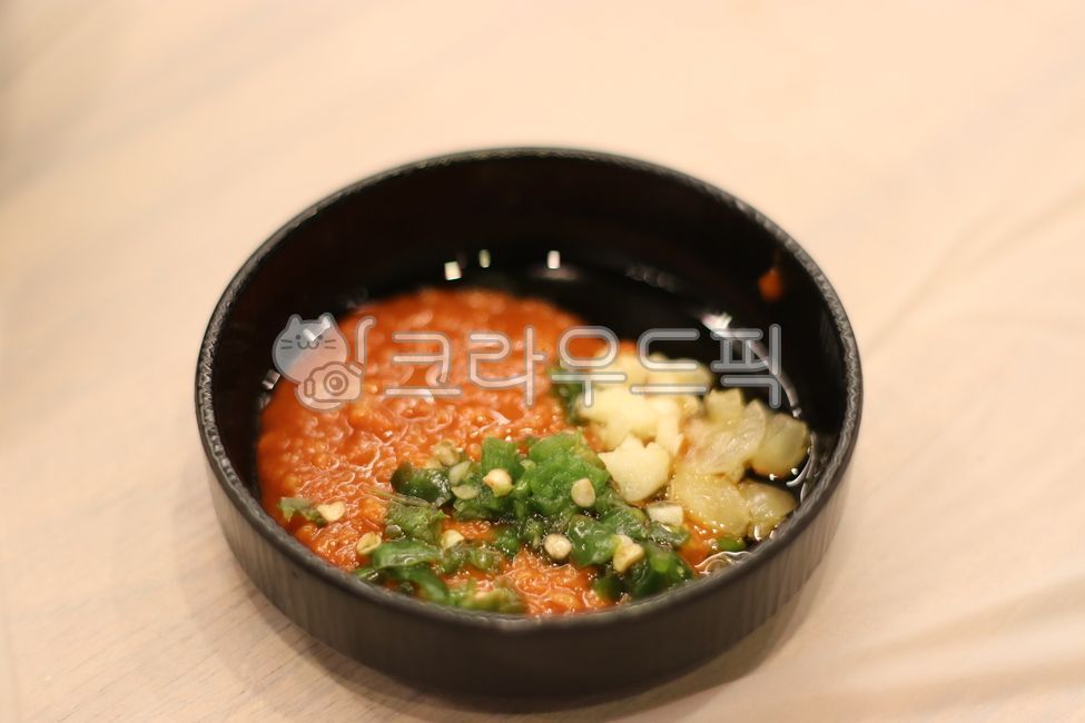 밑반찬,반찬,스끼다시,스키다시,다대기,쌈장,횟집쌈장