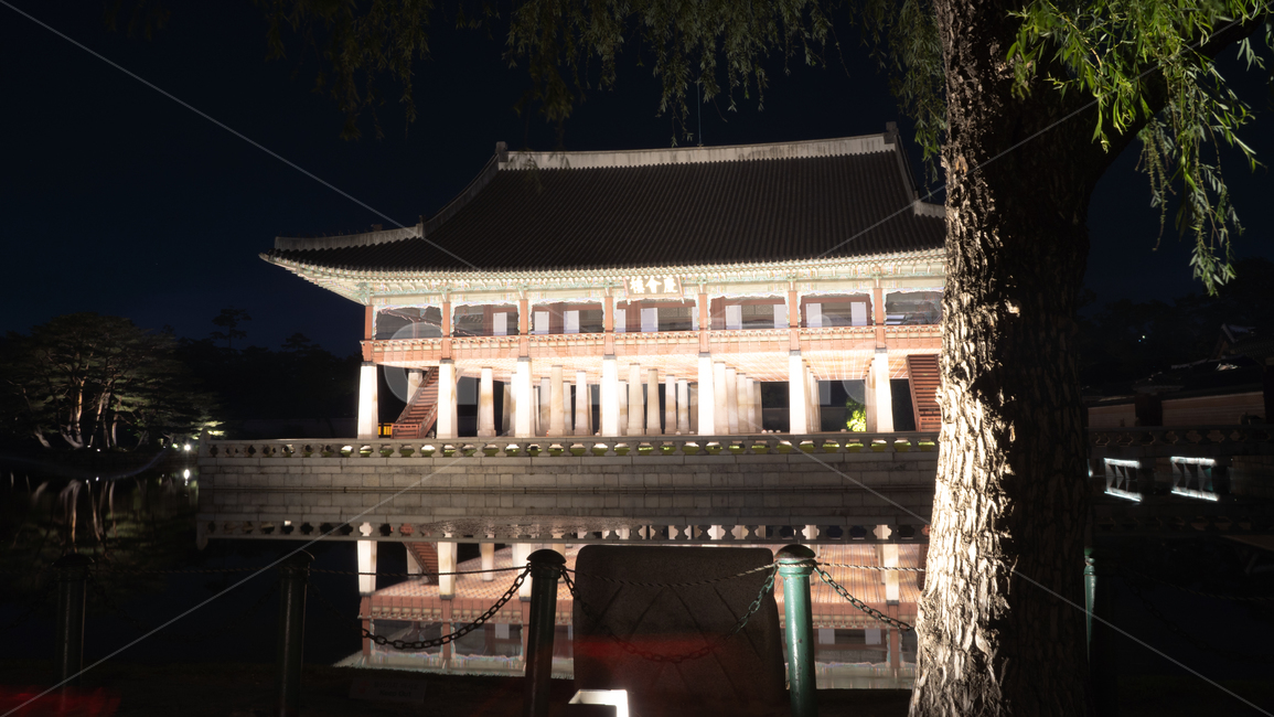 경복궁야경,경복궁,한옥,경복궁야간개장,조선시대,야경,우리나라야경,한옥야경,야경,밤,풍경,nightscape,night,landscape,한국전통,한국문화,korean traditional,korean culture,건축물,건물외관,exterior,building,structure,architecture,construction