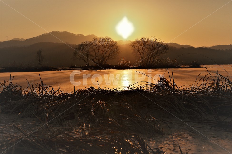 석양,물,태양,자연,경치,자연,풍경,nature,landscape,한국자연풍경,한국자연경관,korea nature landscape,light,빛,flare,플레어,sunlight,햇빛,outdoors,옥외