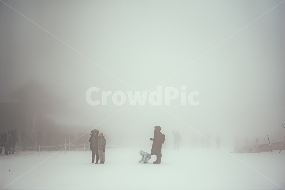 nature,자연,weather,날씨,outdoors,옥외,person,사람,human,인간,겨울,계절,winter,season