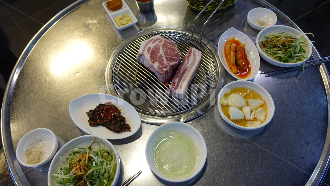 음식,food,식사,meal,dish,고깃집,carne,meat,고기,반찬,한국음식,koreanfood,제주맛집,목살,삼겹살
