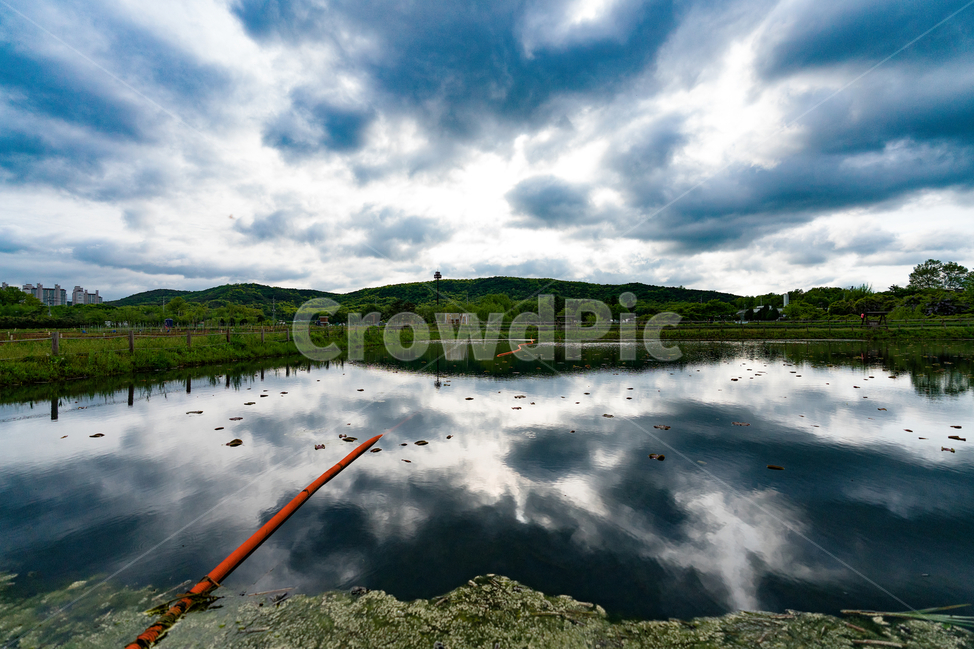 구름,반영,하늘,저수지,나무,자연,sky,cloud,green,자연,풍경,nature,landscape,한국자연풍경,한국자연경관,korea nature landscape,outdoors,옥외,water,물,weather,날씨