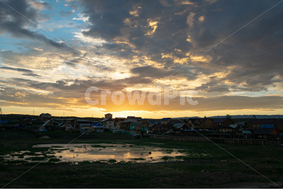 노을,하늘,마을,호수,풍경,구름,자연,풍경,nature,landscape,시골,마을,country,rural,town,outdoors,옥외,sky,sunset,일몰,dusk,황혼,dawn,새벽,red sky,붉은 하늘