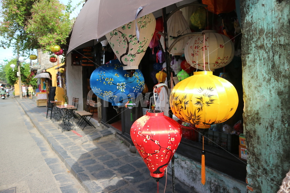 전등,light,interior,인테리어,길가,road,건물,building,architecture,상가,상인,merchandize