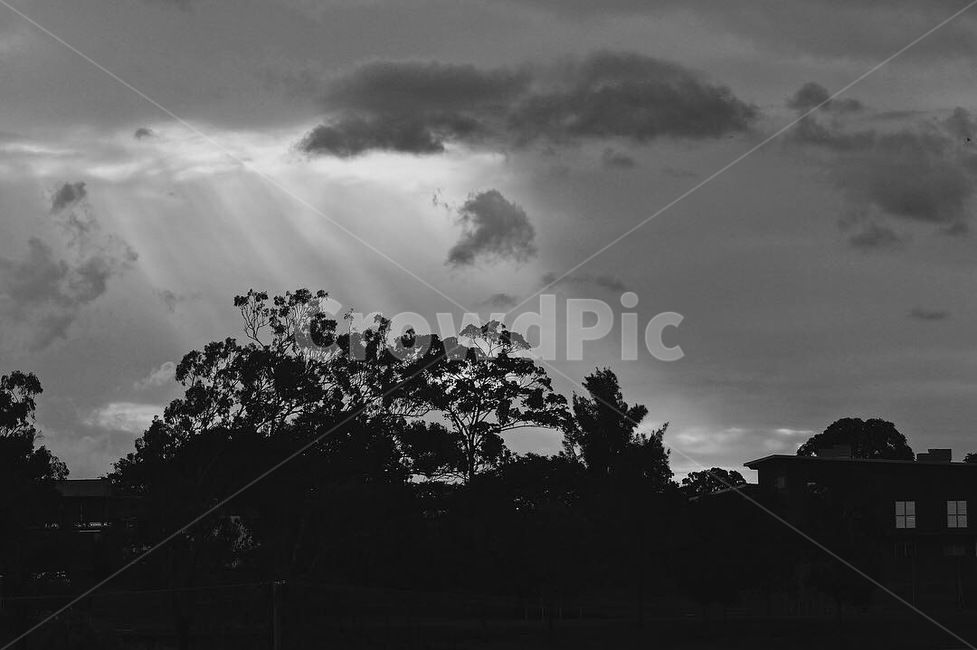 구름,햇빛,날씨,흑백,모노,빛,cloudy,cloud,sunlights,weather,monogram,blackwhite,감성,흐린,하늘,여명,대조,어두운