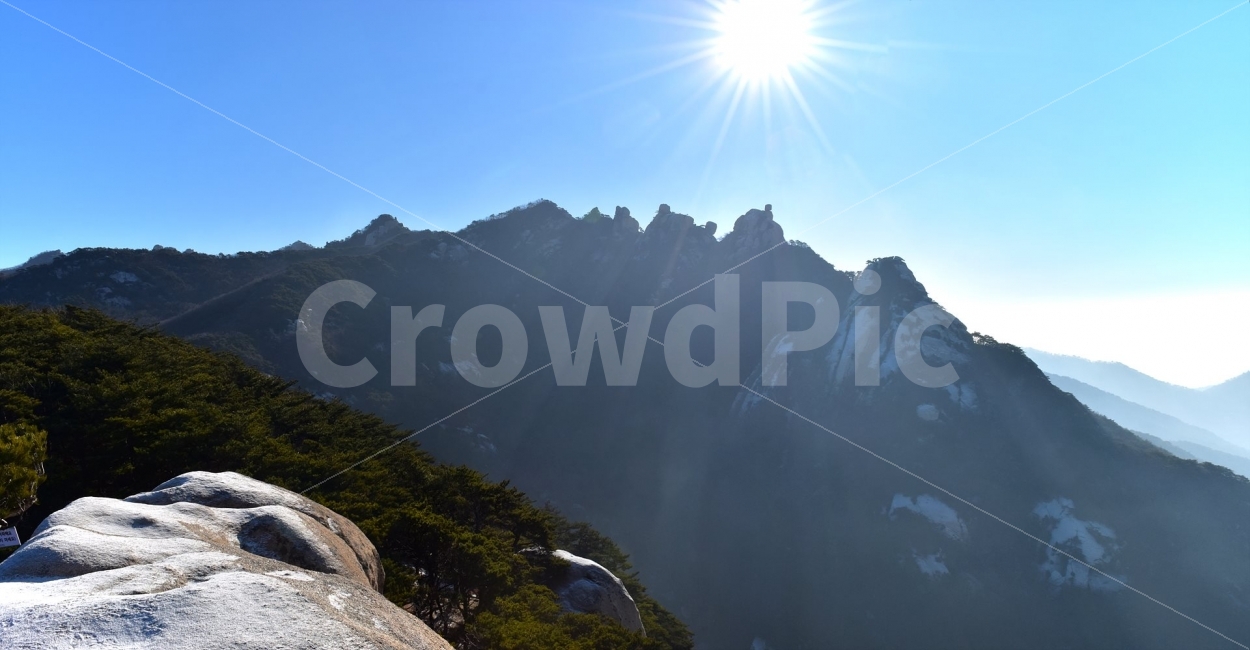 도봉산,풍경,자연,국립공원,산,명산,힐링,바위,기암,등산,맑음,파란하늘,파노라마,마운틴,mountain,nature,오봉,여성봉,역광,햇살,겨울풍경,겨울,겨울,계절,winter,season,자연,풍경,nature,landscape,한국자연풍경,한국자연경관,korea nature landscape,outdoors,옥외,flare,플레어,light,빛