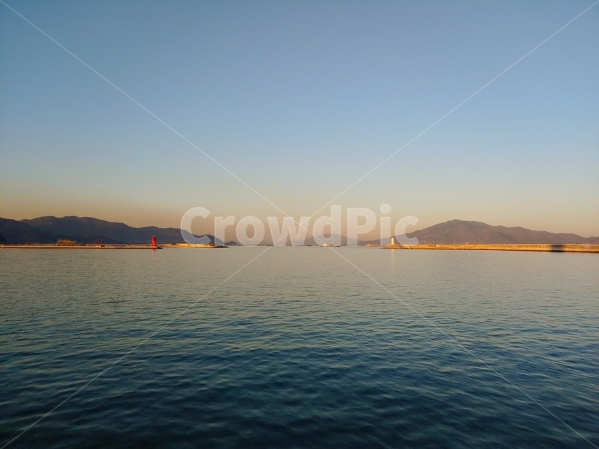 바다,등대,섬,푸른하늘,노을,자연,nature,outdoors,water,물,sea,해안선,대양