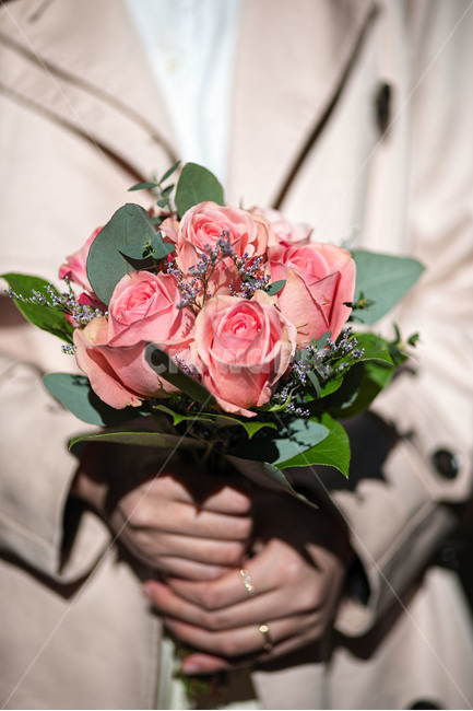 웨딩,결혼,부케,장미,꽃,꽃,flower,사람,인물,인간,human,person,신체일부,몸,body,기념일,축하,anniversary,congratulation,celebrate,celebration