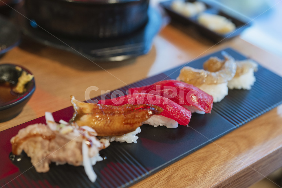 음식,초밥,스시,회,요리,일식,일본요리,dishes,접시,플레이팅,참치,참치등살,장어,붉은생선,밥,맛있는,음식,식재료,요리,food,cook,meal,dishes,food reserves,일식,일본음식,일본요리,Japanese food,Japanese dishes,Japanese meal,Japanese cook