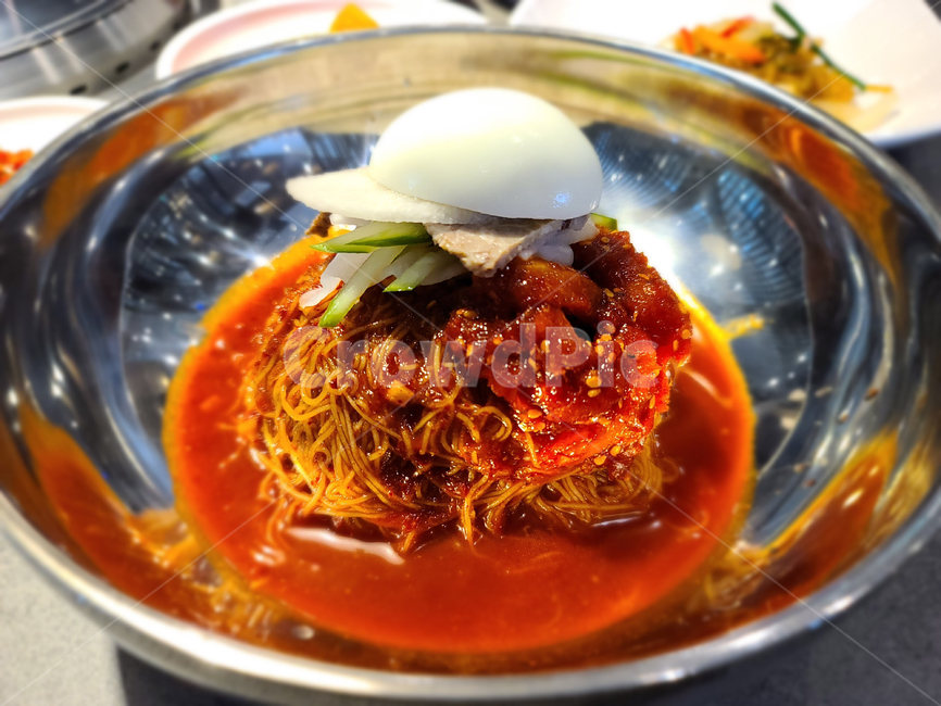 냉면,비빔냉면,여름,식당,매운,면,냉면집,음식,식재료,요리,food,cook,meal,dishes,food reserves
