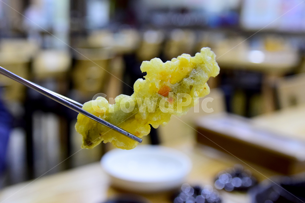 통추어,추어튀김,통추어튀김,튀김,간식,음식,food,meal