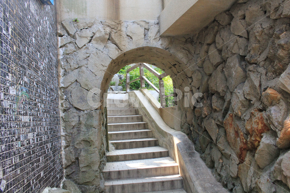 계단,길,돌담,좁은문,건축,통로,건축물,건물외관,exterior,building,structure,architecture,construction