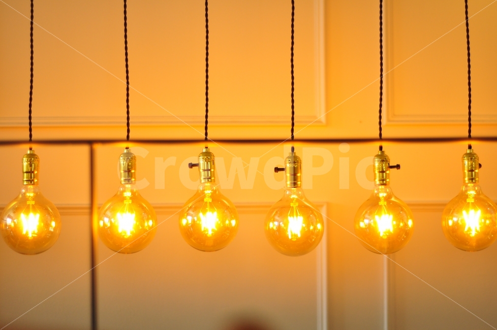카페,인테리어,조명,전구,필라멘트,줄,선,와이어,빛,cafe,interior,light,bulb,lightbulb,electriclightbulb,filament,wire,bright,감성,sensible,feeling,인테리어,실내디자인,interior design