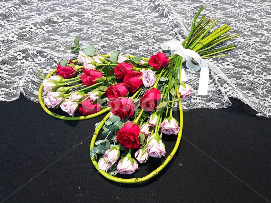 하트꽃다발,하트,꽃부케,flowerbouquet,bouquet,flower,꽃,blossom,장미꽃다발,빨간장미,기념일,축하,anniversary,congratulation,celebrate,celebration